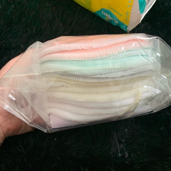 Baby bliss nursing pads - reusable 🖤 - Picture 4 of 5